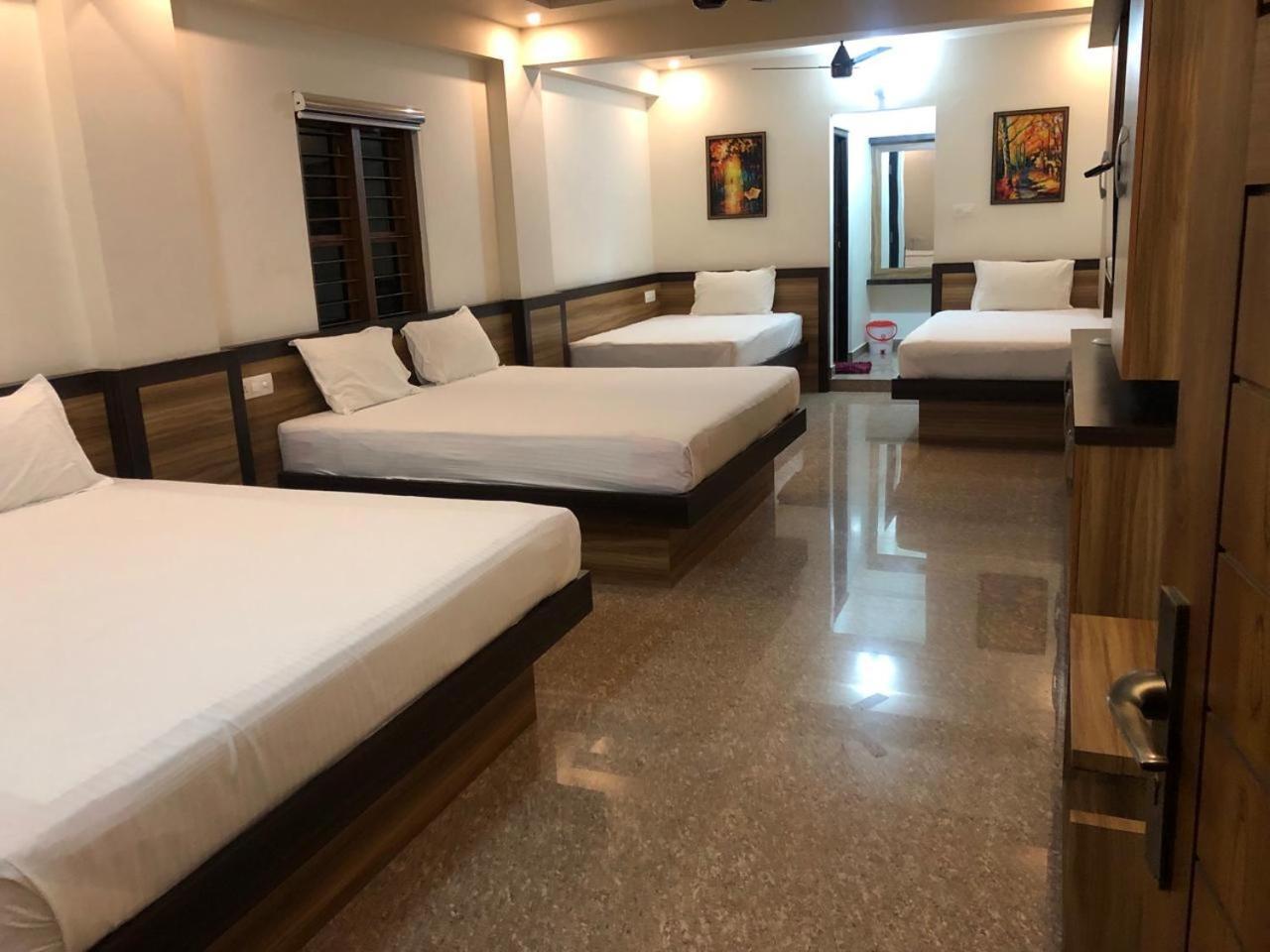 Pooja Inn Guruvāyūr 外观 照片